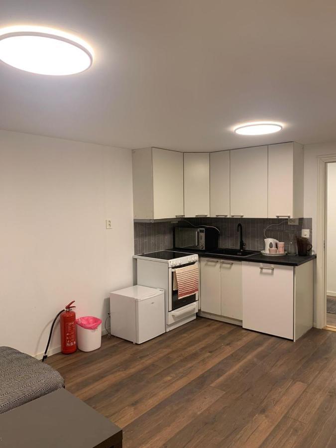 Beautiful 2 Rooms Apartment In Klofta,Near Oslo Airport& Oslo Exterior foto
